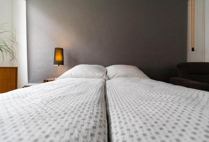 230 M2 Loft Mit Eigenem Wintergarten Mit Tischtennis & Dart, Kostenloser Parkplatz