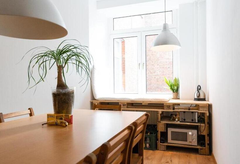 230 M2 Loft Mit Eigenem Wintergarten Mit Tischtennis & Dart, Kostenloser Parkplatz