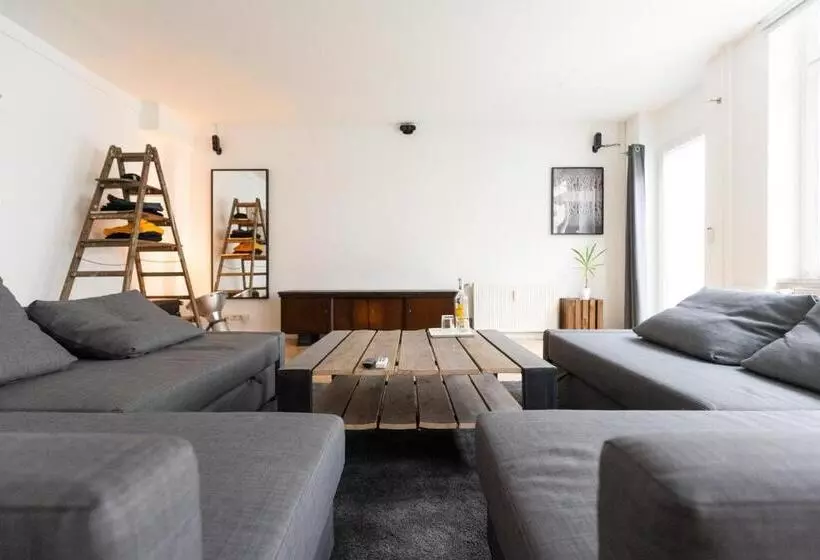 230 M2 Loft Mit Eigenem Wintergarten Mit Tischtennis & Dart, Kostenloser Parkplatz