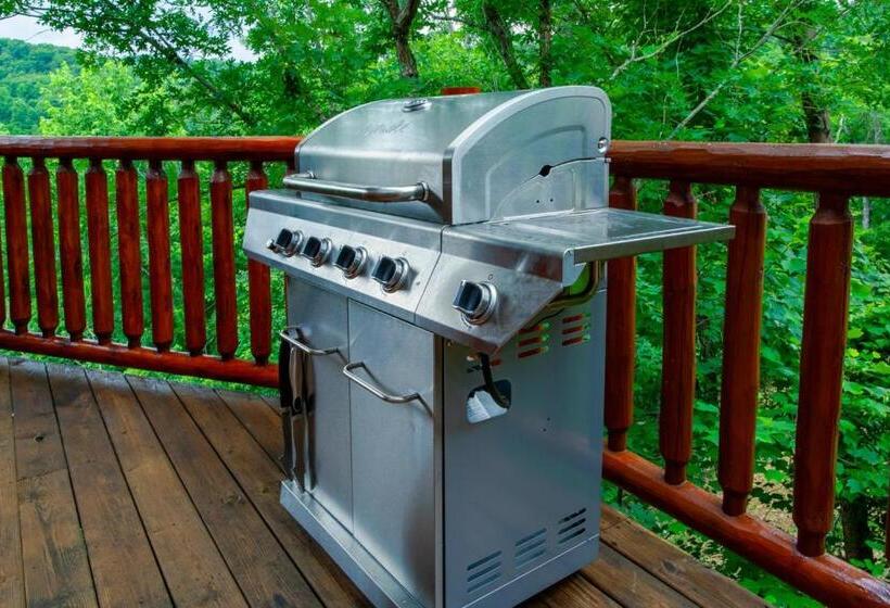 Bear Creek Cabin   Mtn View, Hot Tub And Game Room