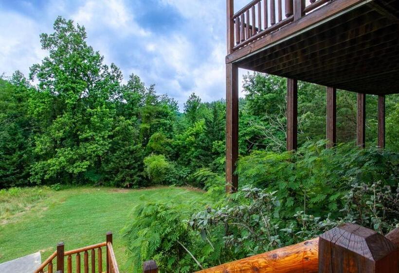 Bear Creek Cabin   Mtn View, Hot Tub And Game Room