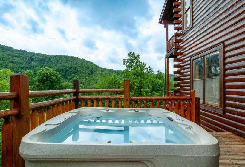 Bear Creek Cabin   Mtn View, Hot Tub And Game Room
