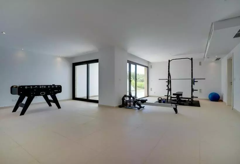 Gravity  Luxurious Paradise With Sea View