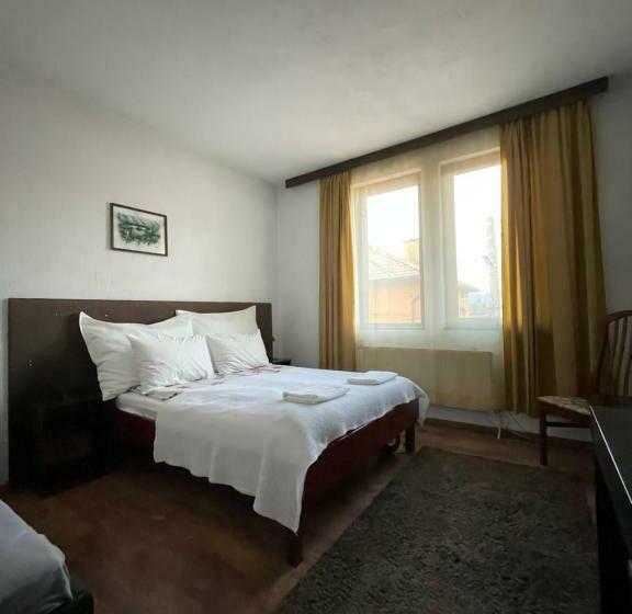 ペンション Guest House Elit