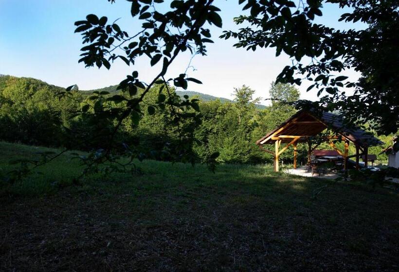 پانسیون Pallos Apartments