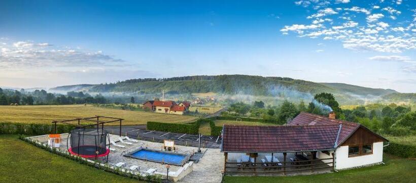 پانسیون Pallos Apartments