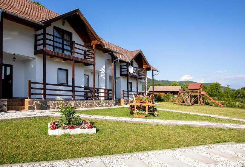 پانسیون Pallos Apartments