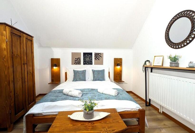 پانسیون Pallos Apartments