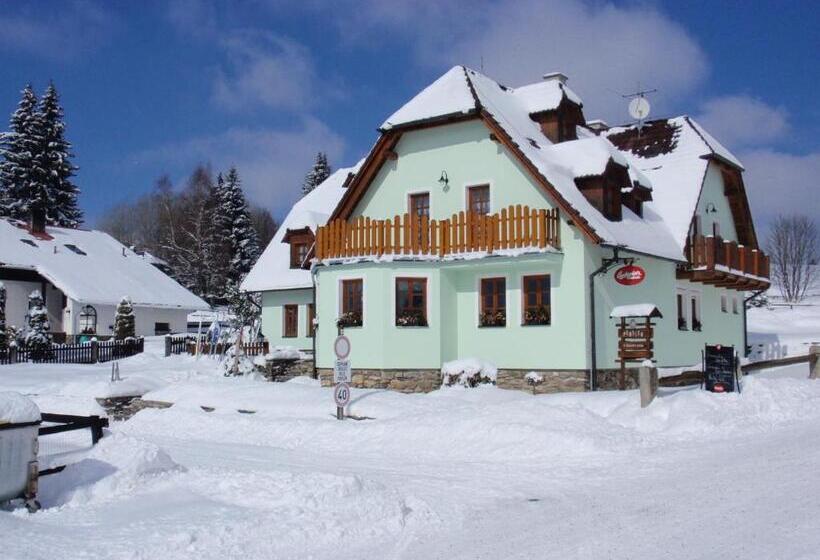 פנסיון Penzion U Studeného Potoka