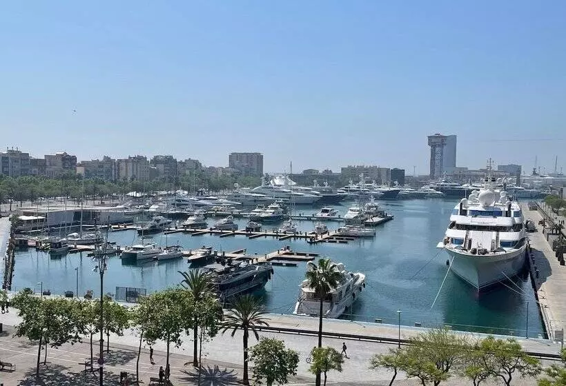 پانسیون Som Nit Port Vell