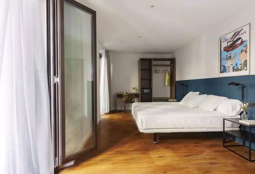 پانسیون Som Nit Port Vell