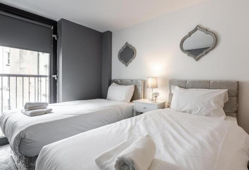 Rst Cumberland Street