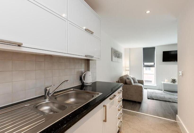 Rst Cumberland Street