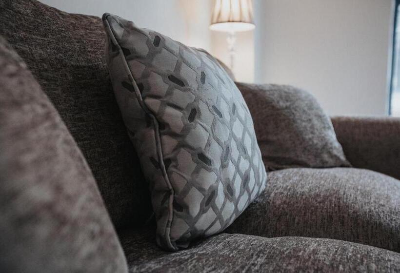 Rst Cumberland Street