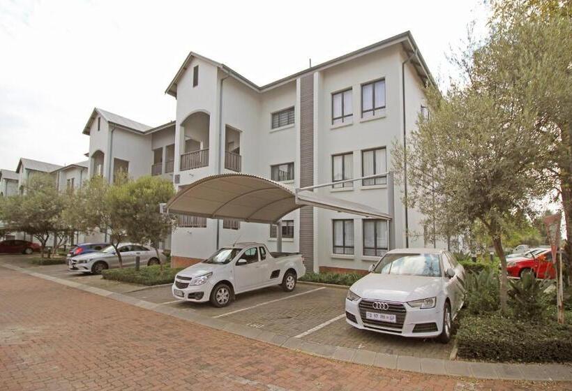 White Orchid Luxury Apartment