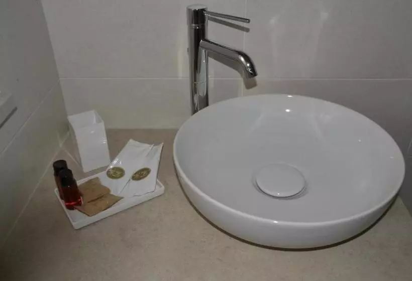 ベッドアンドブレックファースト L’operà