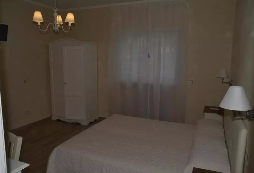 ベッドアンドブレックファースト L’operà