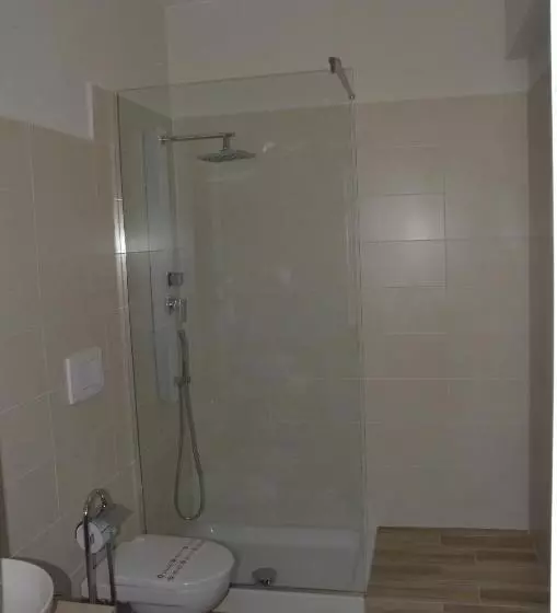 ベッドアンドブレックファースト L’operà