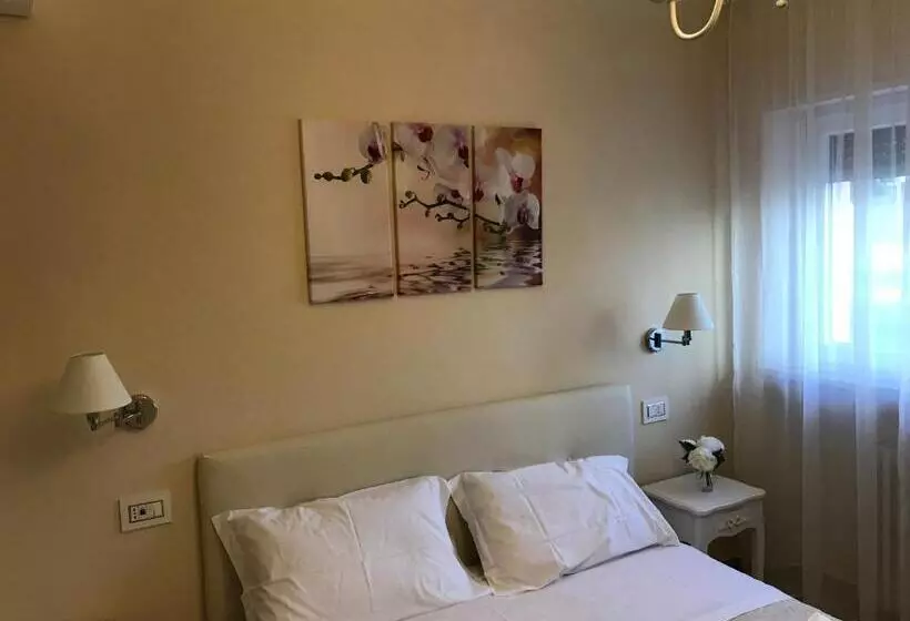 ベッドアンドブレックファースト L’operà