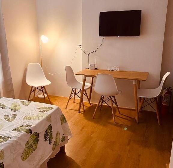 Bed and Breakfast Mesatierra Garden Residences