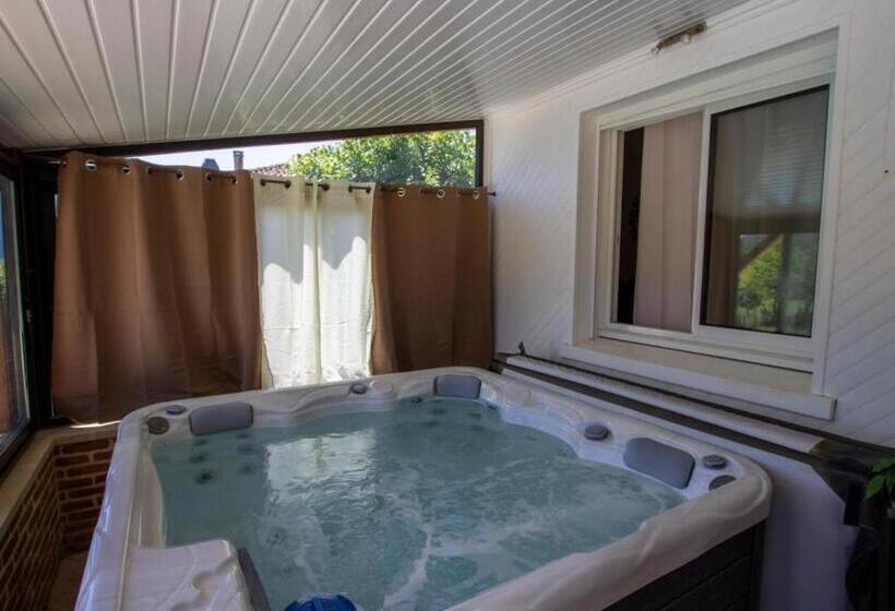 Maison à Limeuil Avec Piscine Privée, Jacuzzi Et Wi Fi   Fr 1 616 269