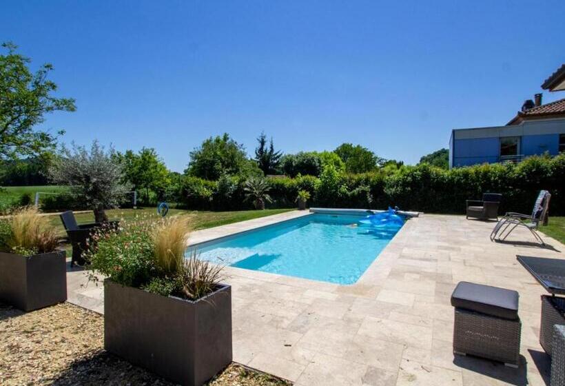 Maison à Limeuil Avec Piscine Privée, Jacuzzi Et Wi Fi   Fr 1 616 269