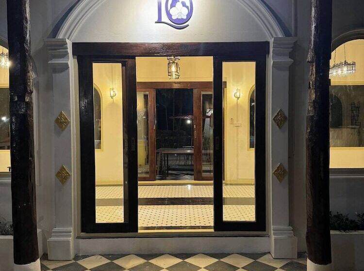 Отель Chiang Mai Las Orquideas Resort