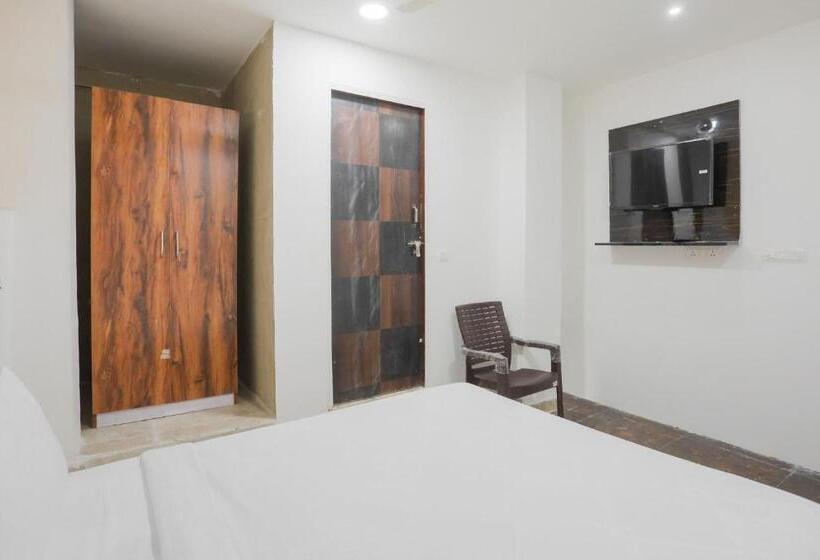 酒店 Oyo 87017 The Mars