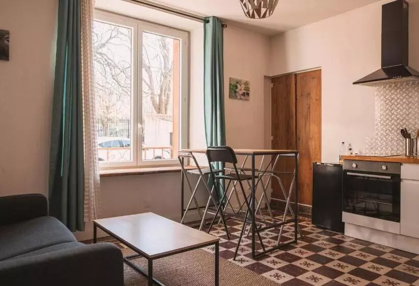 Joli Logement Centre Ville Avec Clim