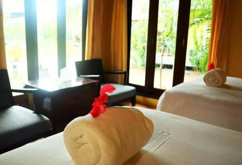 Koh Yao Noi Beach Resort