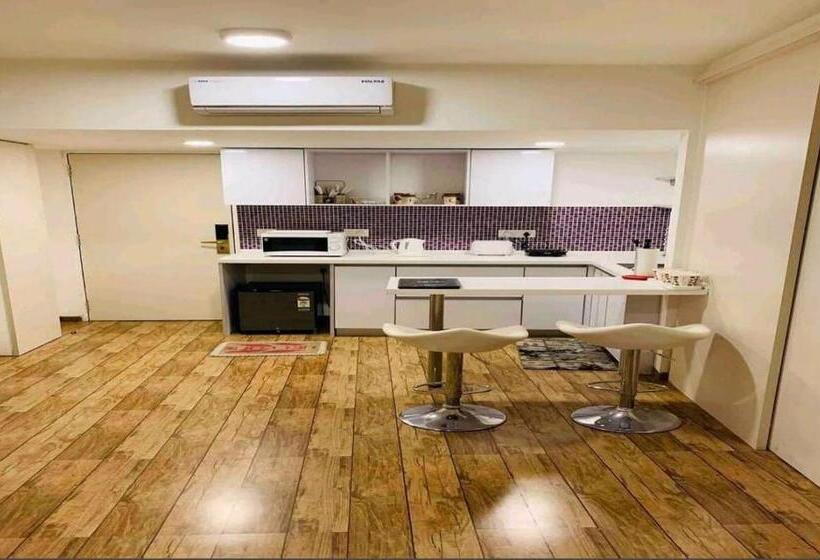 7 Star Weekend Studio At Rajhans Belliza By Global Hospitality