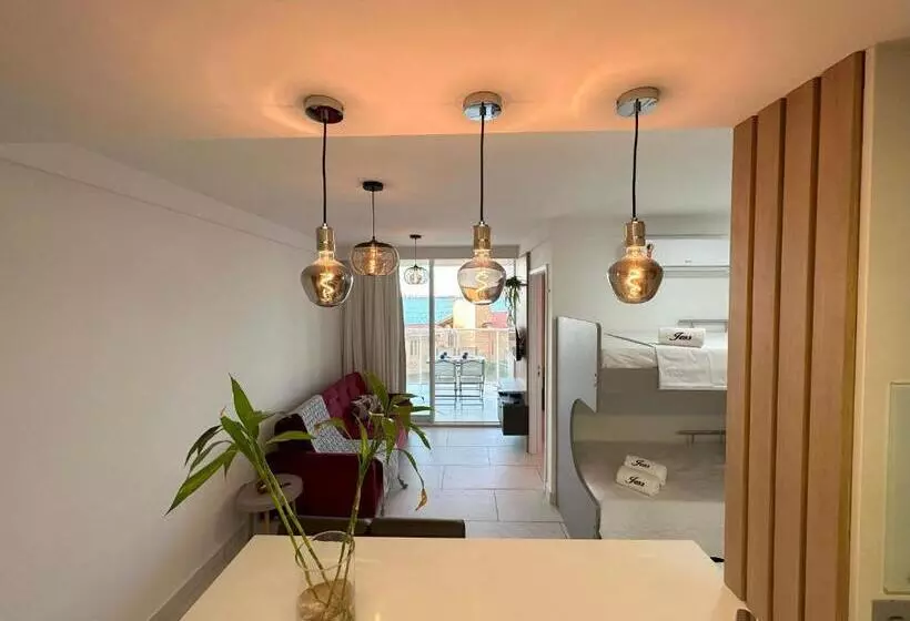 Branco Haus   Pé Na Areia Do Bessa