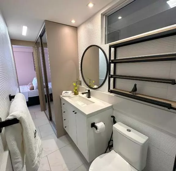 Branco Haus   Pé Na Areia Do Bessa
