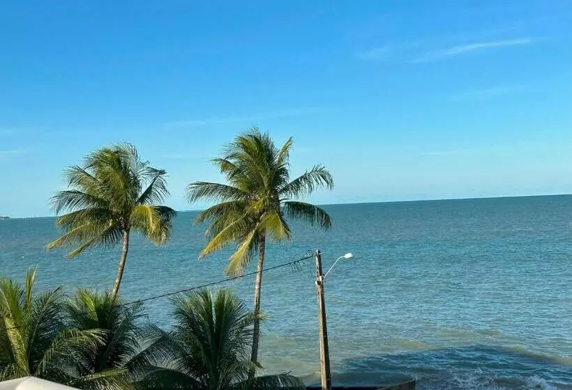 Branco Haus   Pé Na Areia Do Bessa