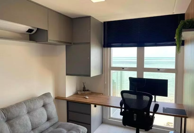 Branco Haus   Pé Na Areia Do Bessa