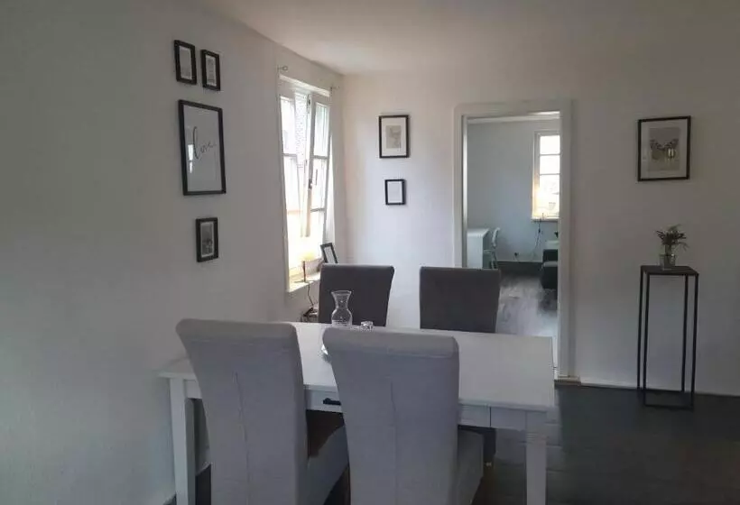 Gemütliche Wohnung Zentral Netflix Parkplatz