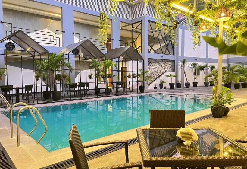 בית מלון כפרי Halo