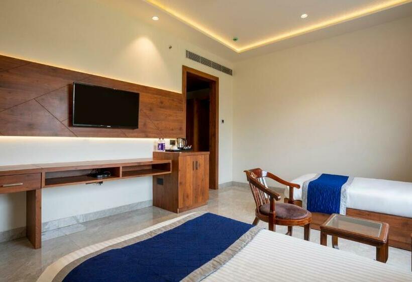 בית מלון כפרי The Taj Pearl