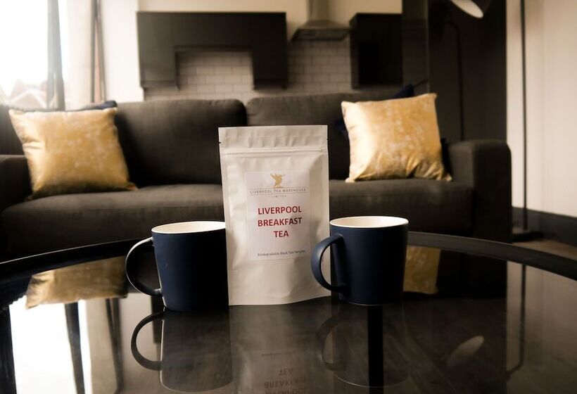 New Oxford House Apartments By Happy Days