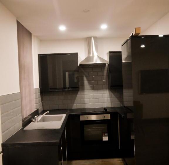 New Oxford House Apartments By Happy Days