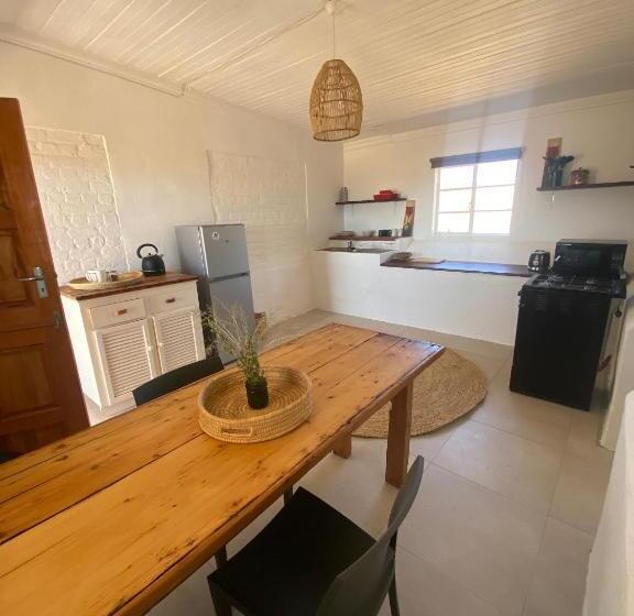 Пансион Dwarsvlei Guest Farm