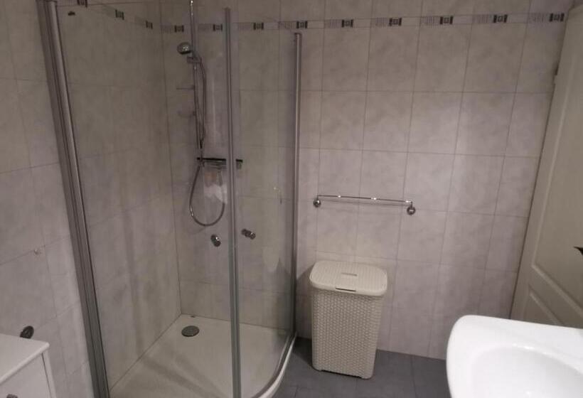 Schöne 3 Zimmer Erdgeschosswohnung Am Bergpark,unesco,therme,train, Wilhelmshöher Allee 329