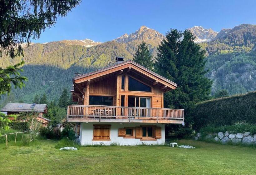 Semi Detached Chalet For 8 With Balcony & Garden