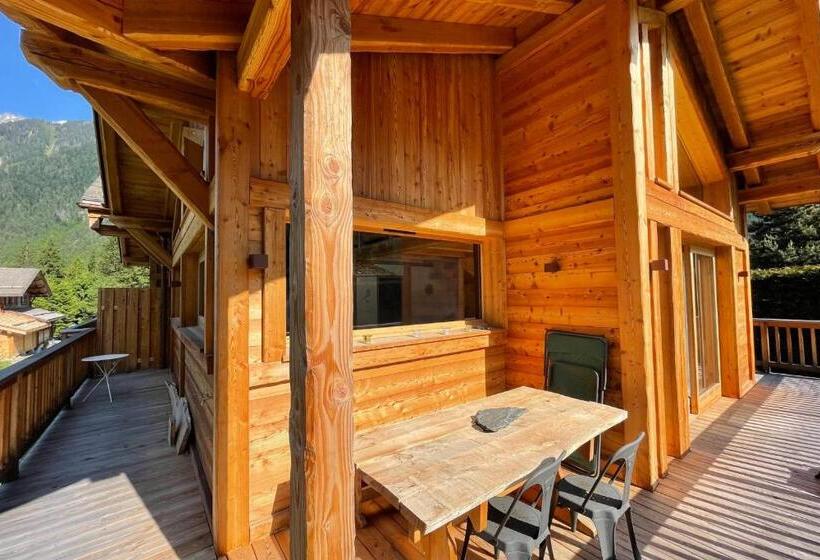 Semi Detached Chalet For 8 With Balcony & Garden