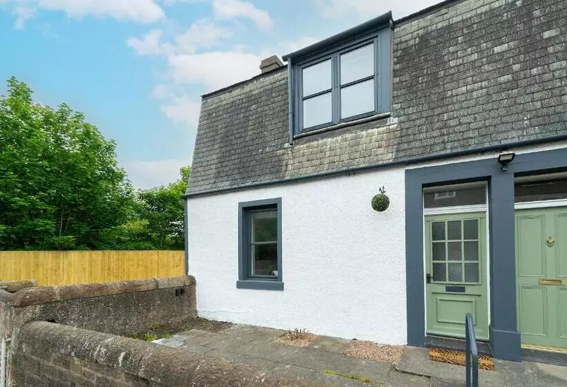 The Palm At The Ferry