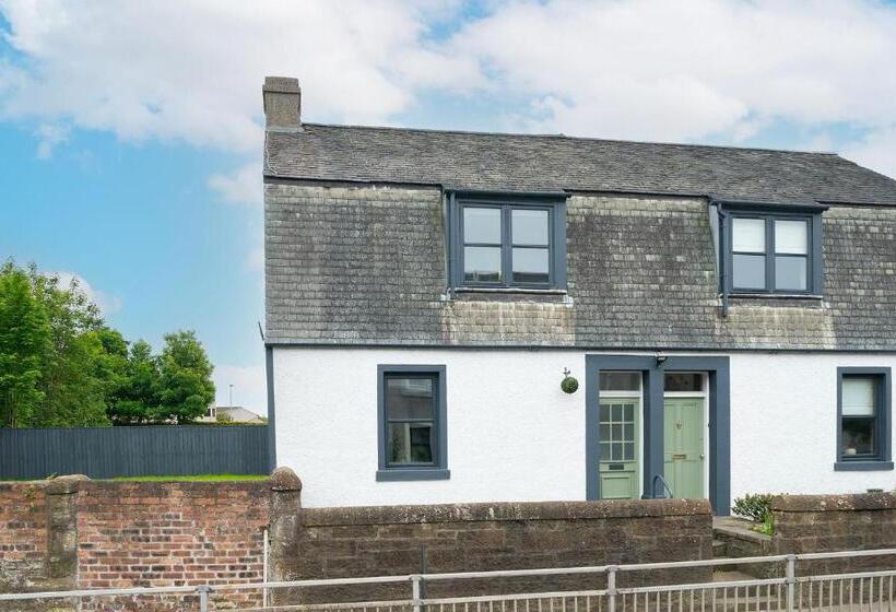 The Palm At The Ferry