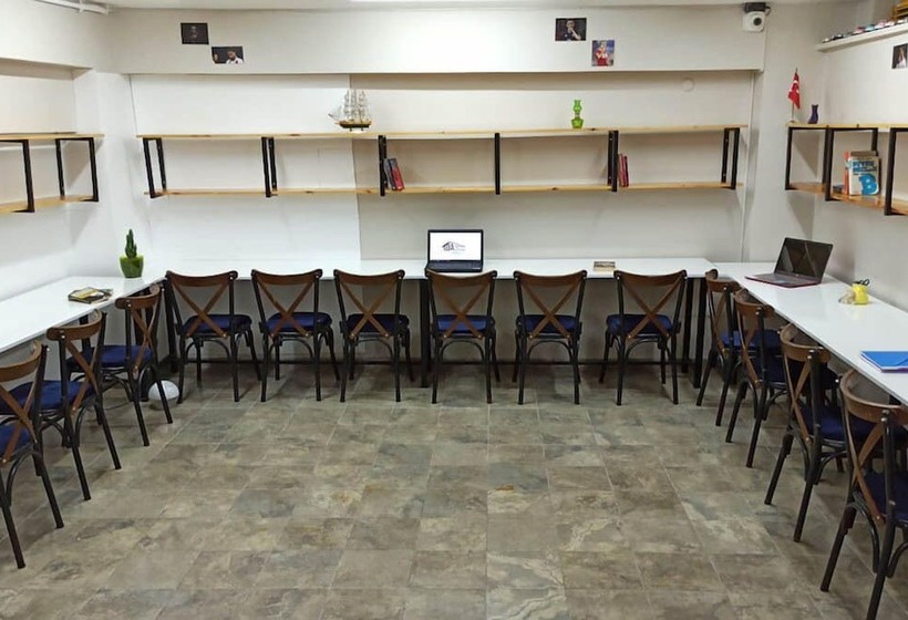 ユースホステル Ida Istanbul