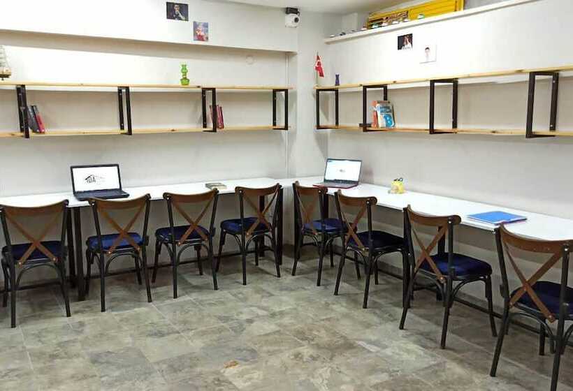 ユースホステル Ida Istanbul