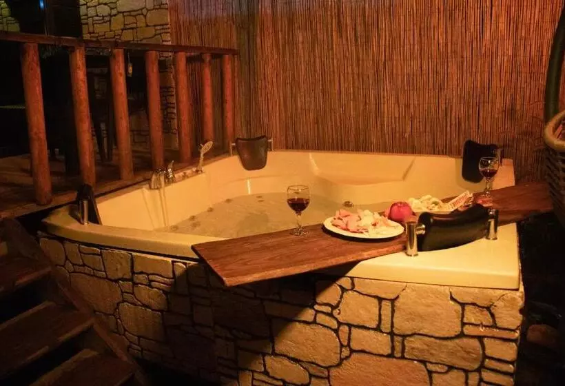 Aamiaismajoitus (B&B) Tree Bungalov Maşukiye