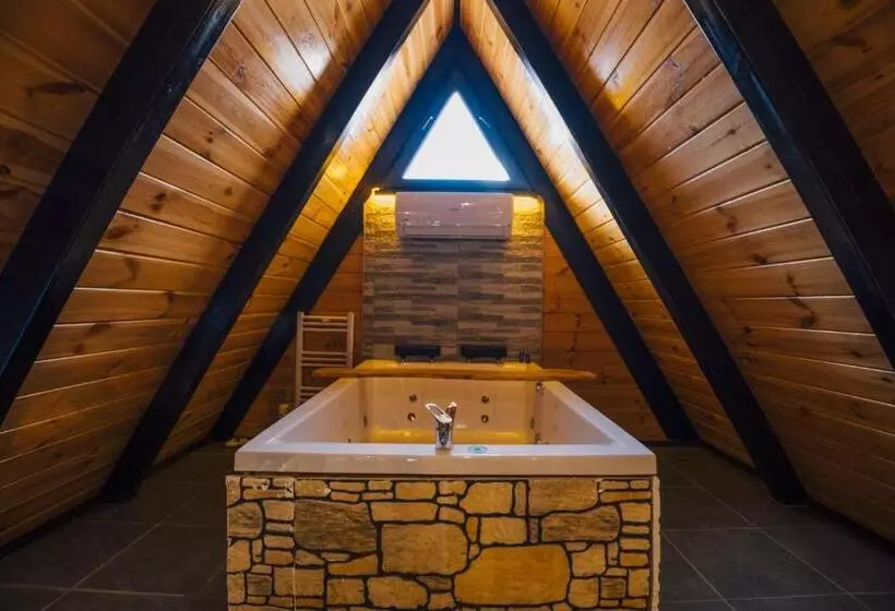 Aamiaismajoitus (B&B) Tree Bungalov Maşukiye